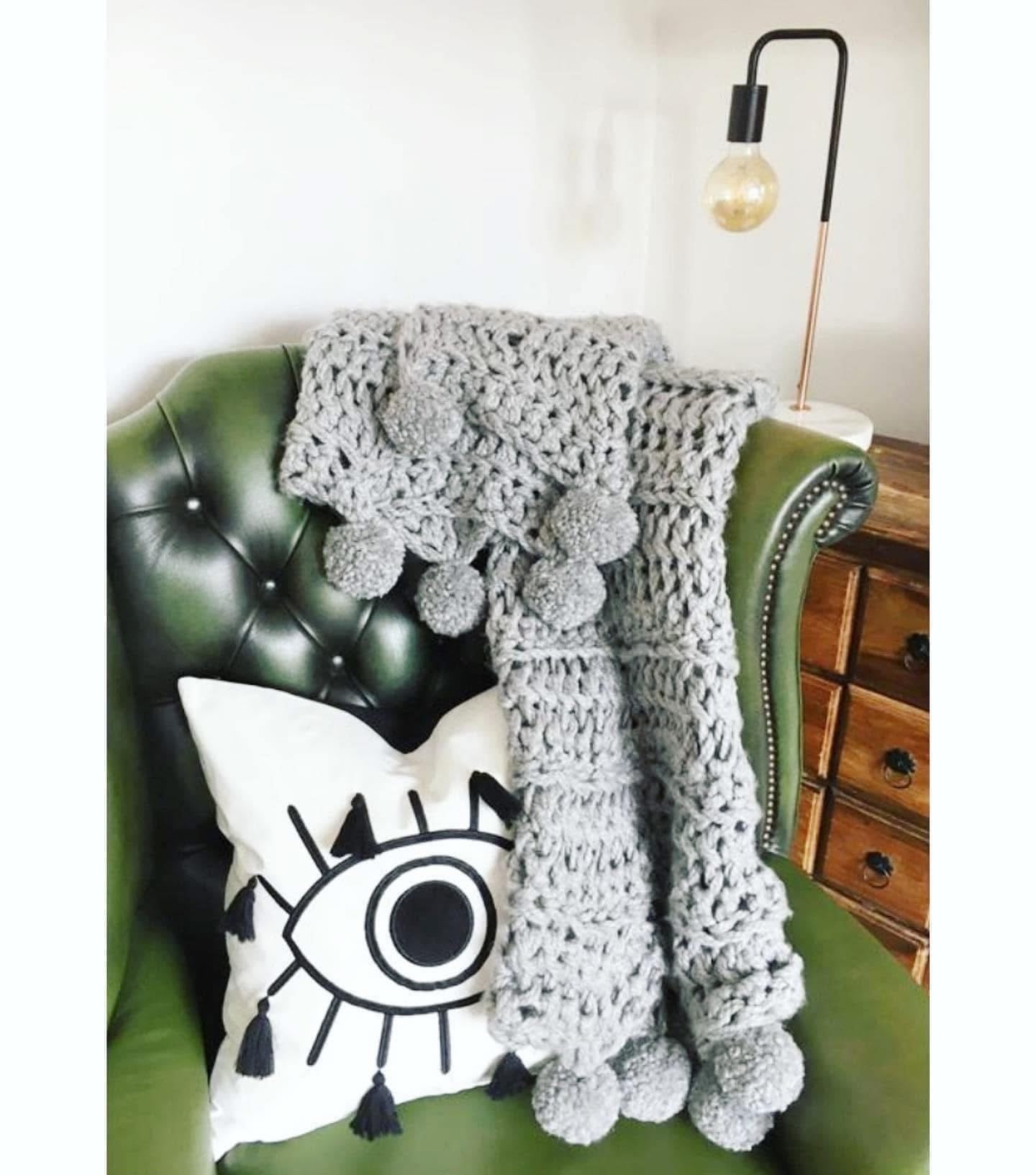 Super Chunky Pom Pom Blanket Crochet Workshop